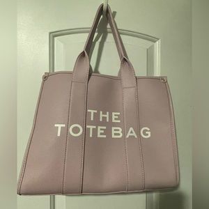 Michael Kors The Tote Bag (FAKE)